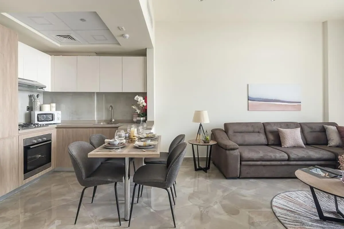 Frank Porter - Majestique Residence Dubai United Arab Emirates